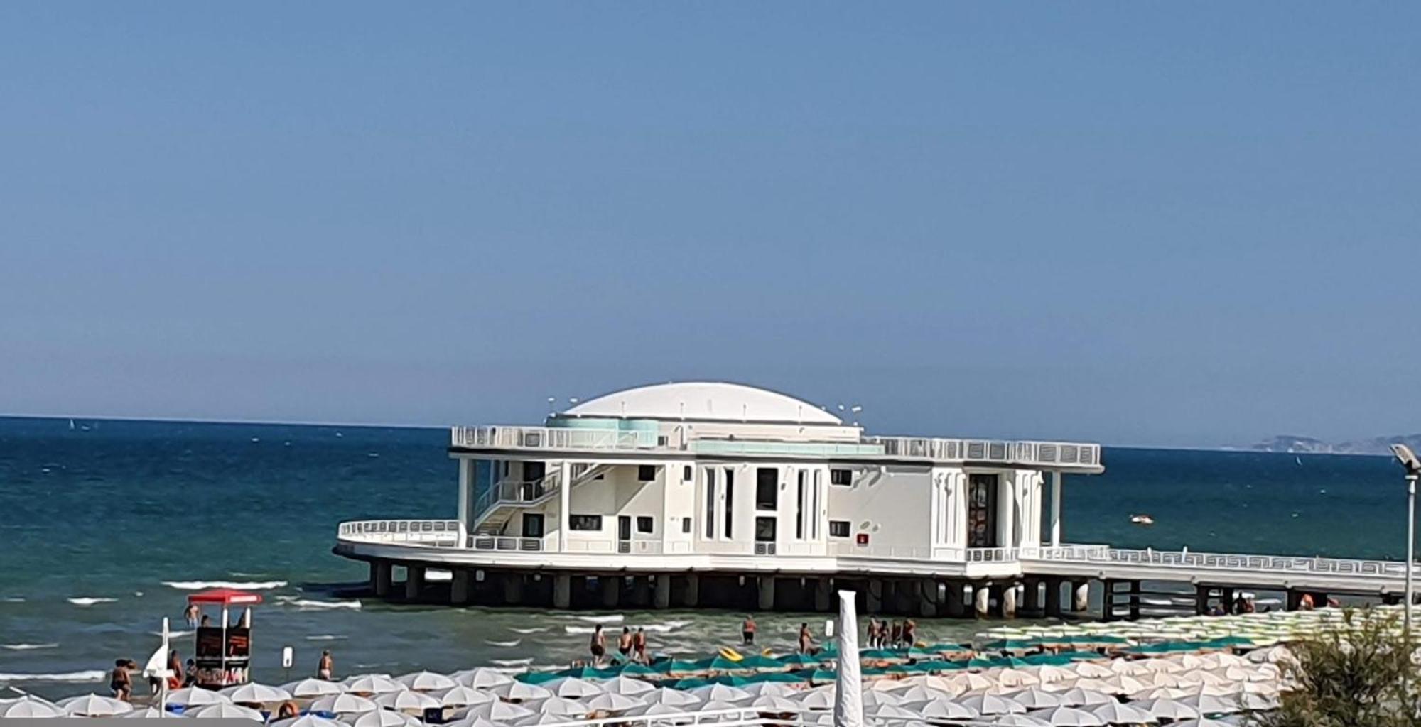 A Casa Di Mely Beach Senigallia Bagian luar foto